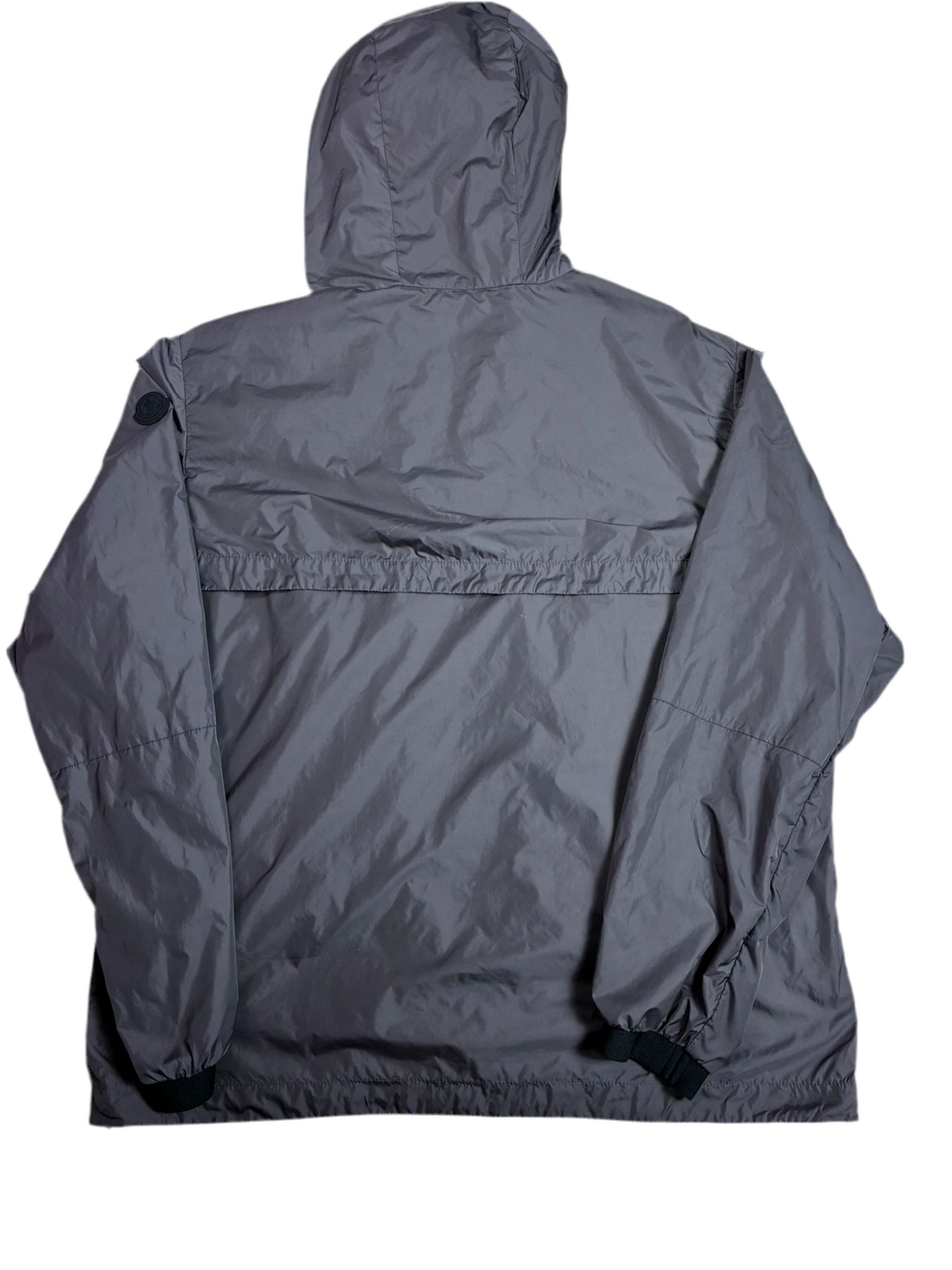 Moncler windbreaker (XL)