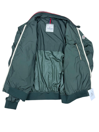 Moncler Jacke (XL)