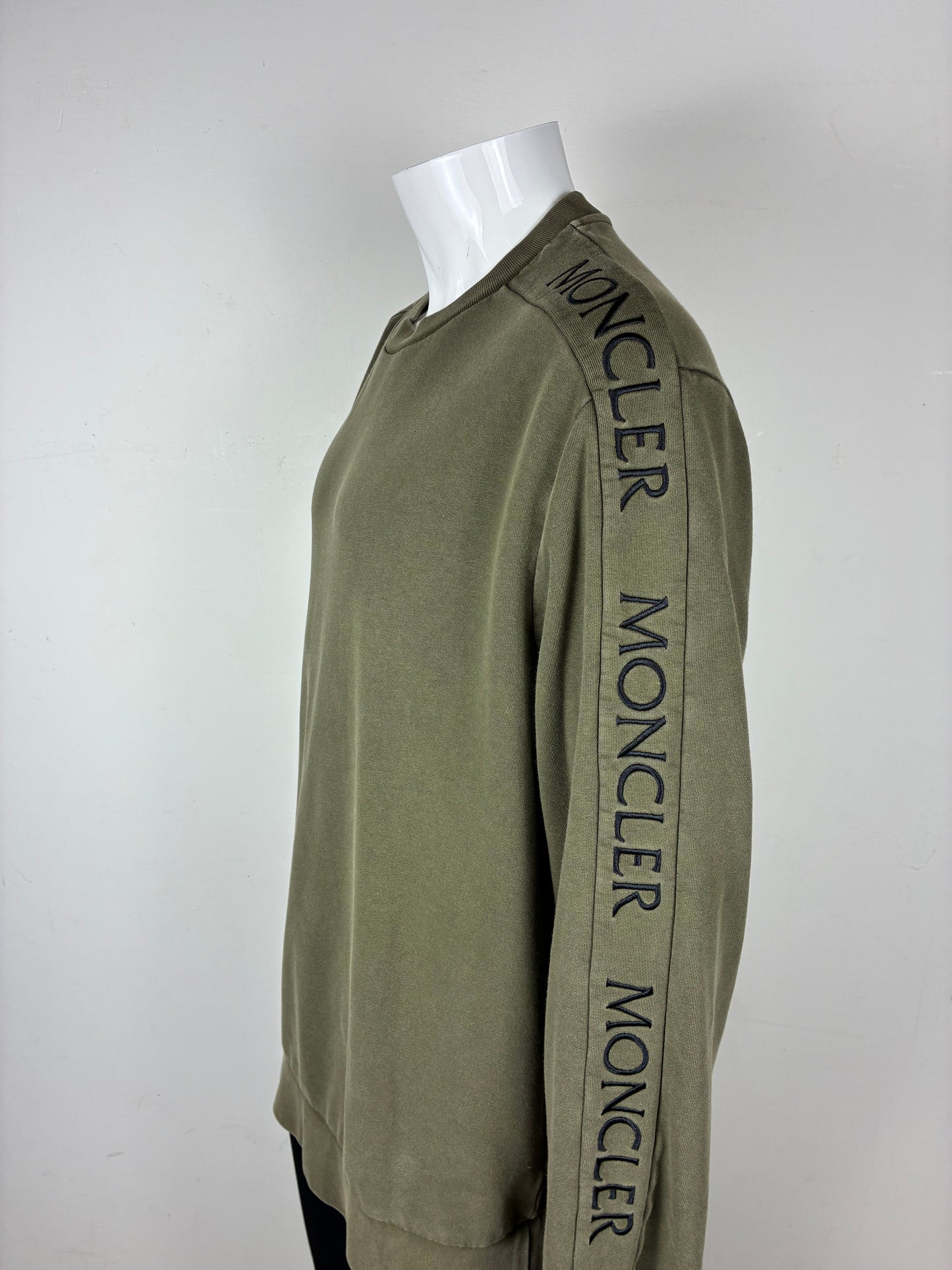 Moncler Pullover (XXL/XXXL)