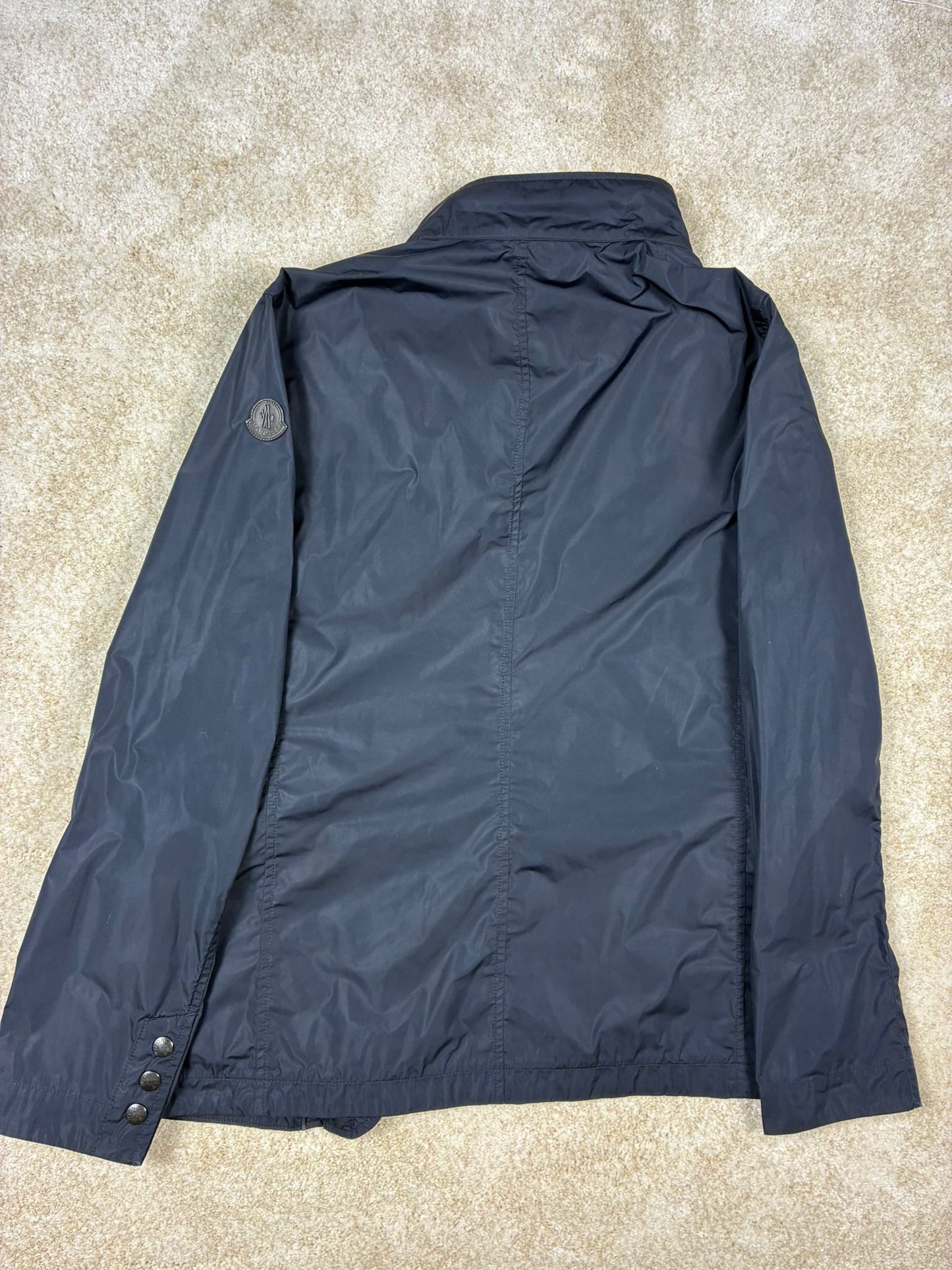 Moncler jacket (M)