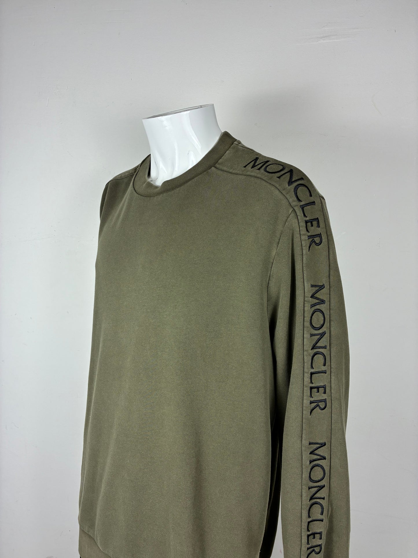 Moncler Pullover (XXL/XXXL)